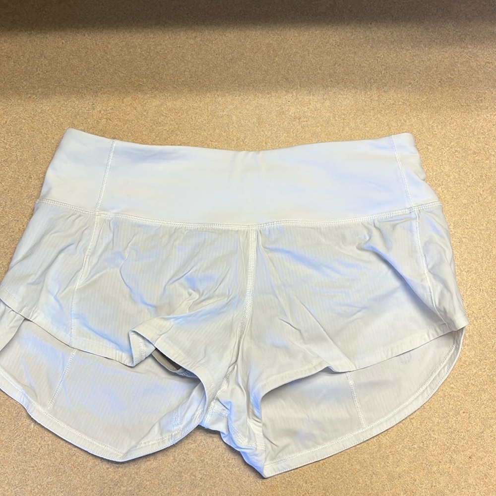 Lululemom Speedup shorts white
